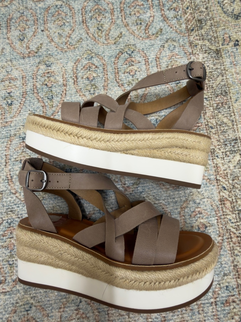 GB Girls Taupe Strappy Platform Sandals size 1 leather